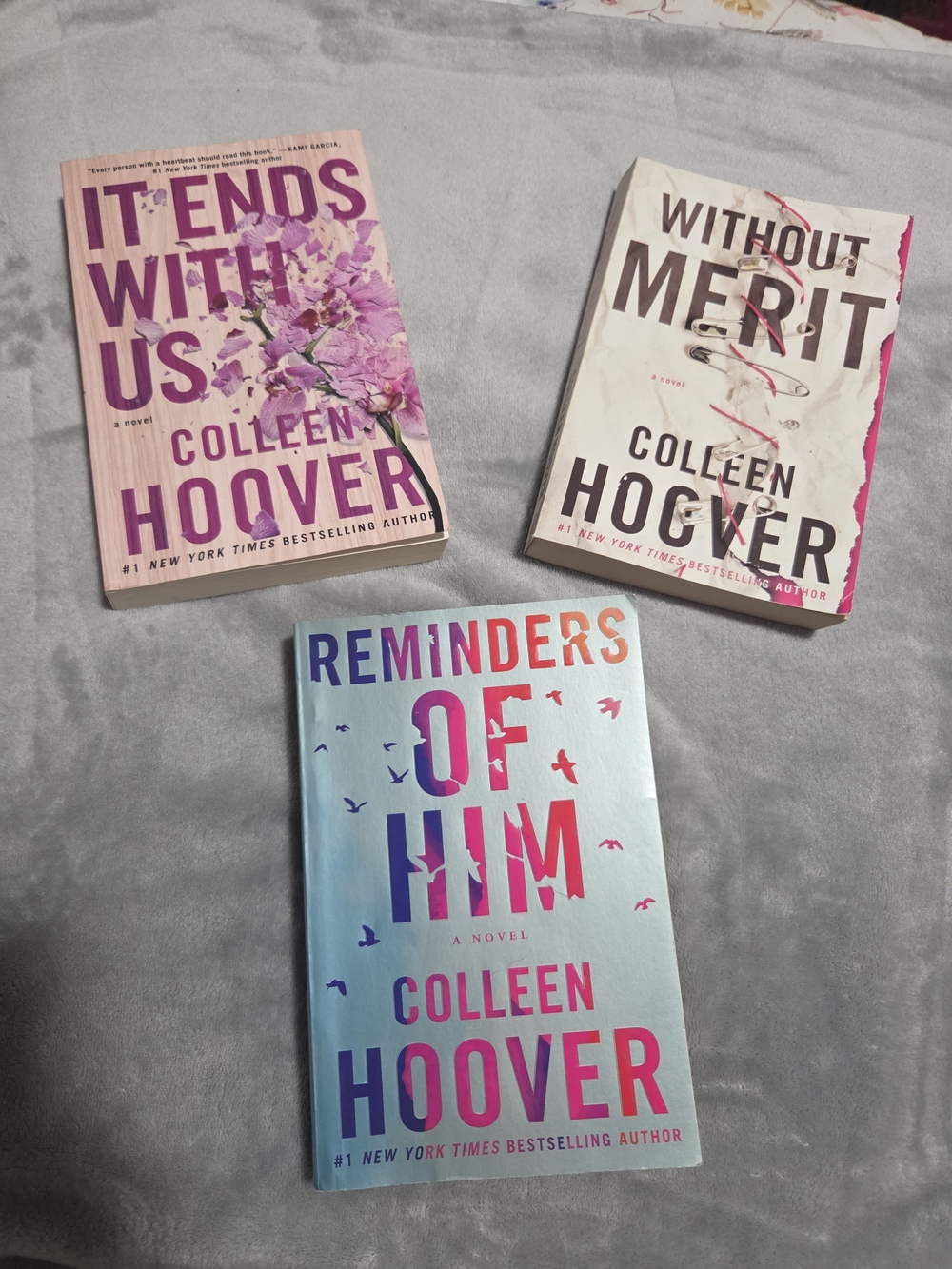 Colleen Hoover 3Book Bundle | It Ends with Us • Reminders of Him • Without Merit
